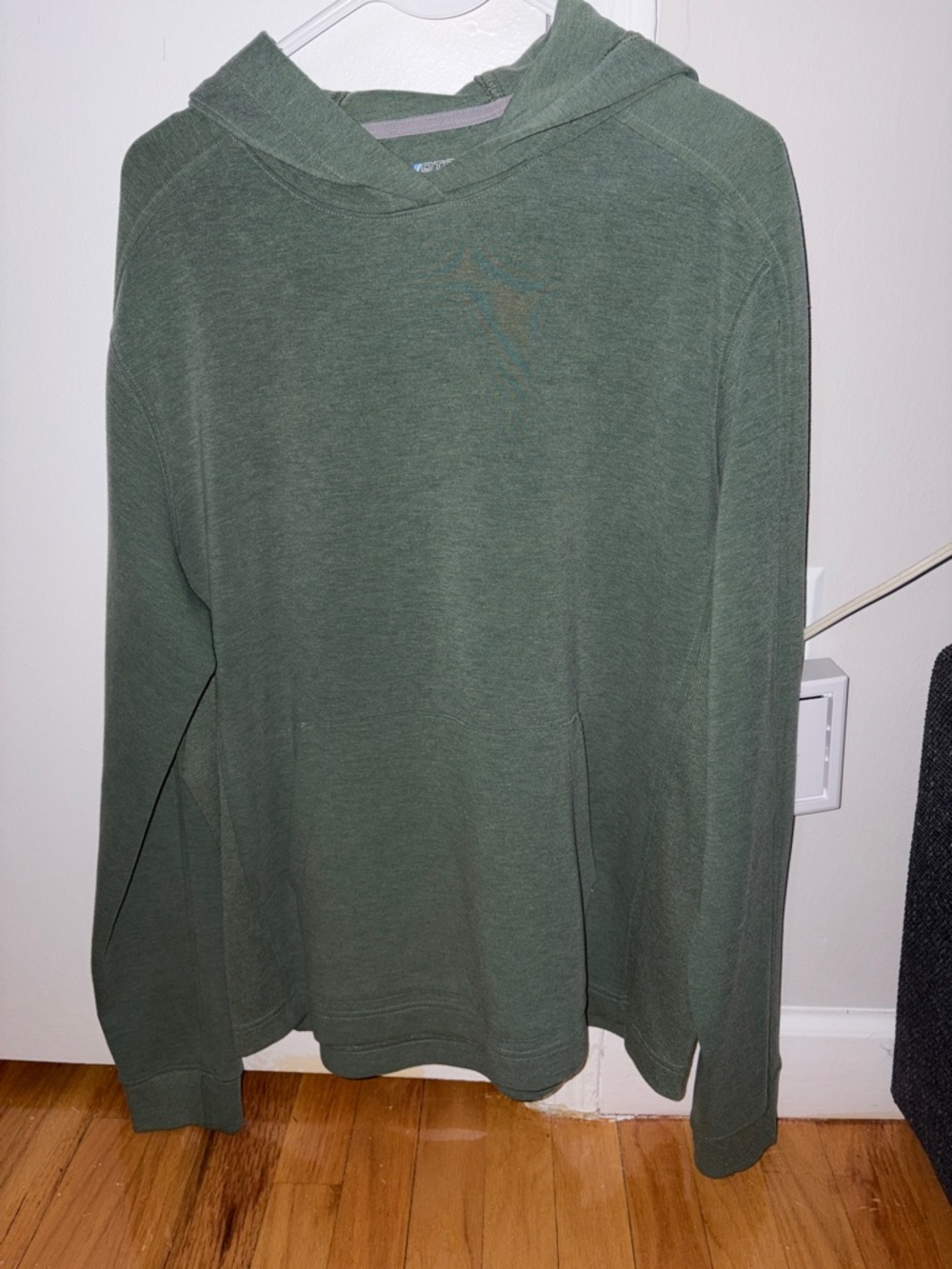 Vineyard Vines On The Go Men’s Hoodie